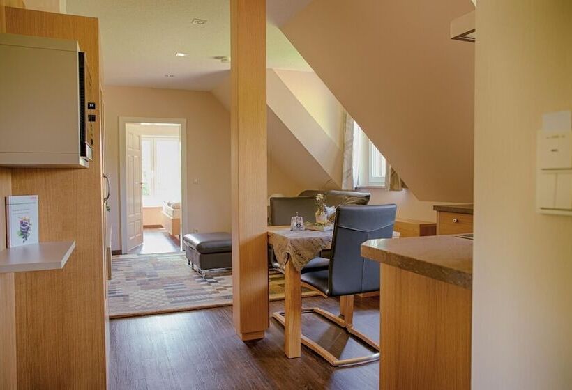 בית מלון כפרי Schrebenza Apartments & Natur