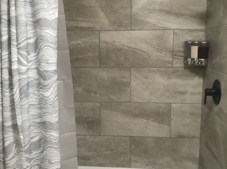 ホテル Stikine Valley Inn