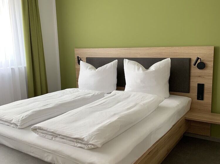 فندق Weingut Bugner Meizelhof