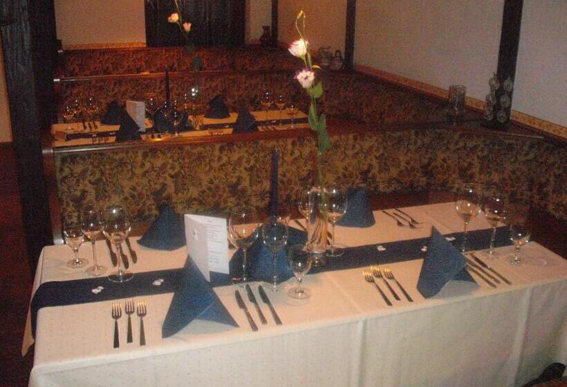 Отель Weinhaus Liesertal