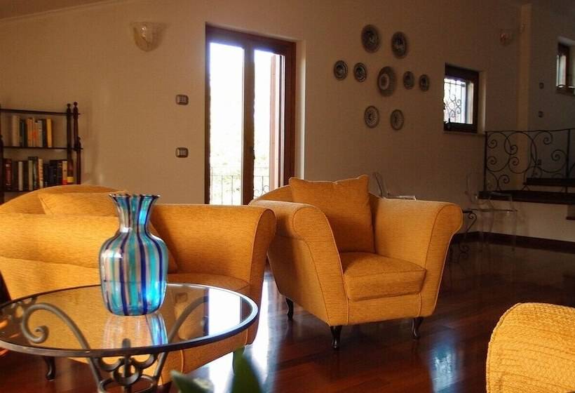 La Villa In Rosa B&b