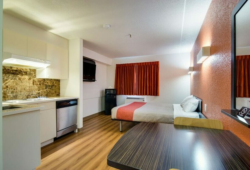 Motel 6 Kerrobert, Sk