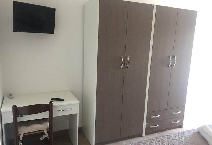 بنسيون Casa Nostra