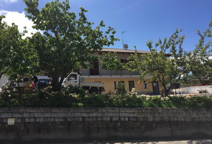 بنسيون Casa Nostra