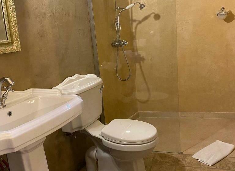 Пансион Le Château De Cambiaire