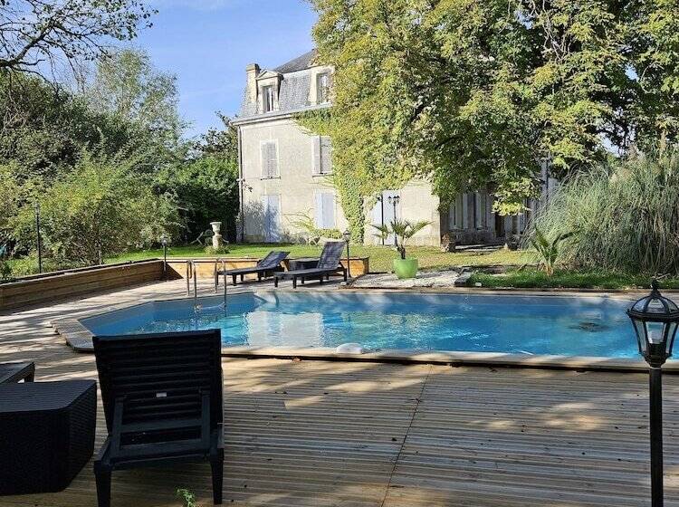 膳宿费 Château De Champblanc