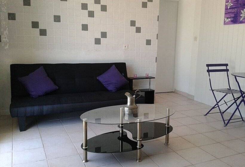 פנסיון Domaine L Albizia