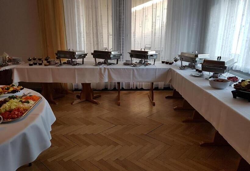 펜션 Gasthof Zur Friedenseiche