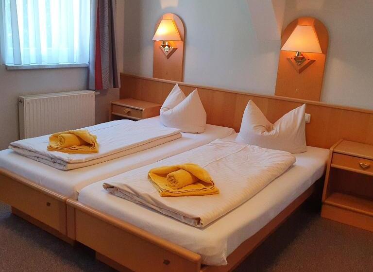 펜션 Gasthof Zur Friedenseiche