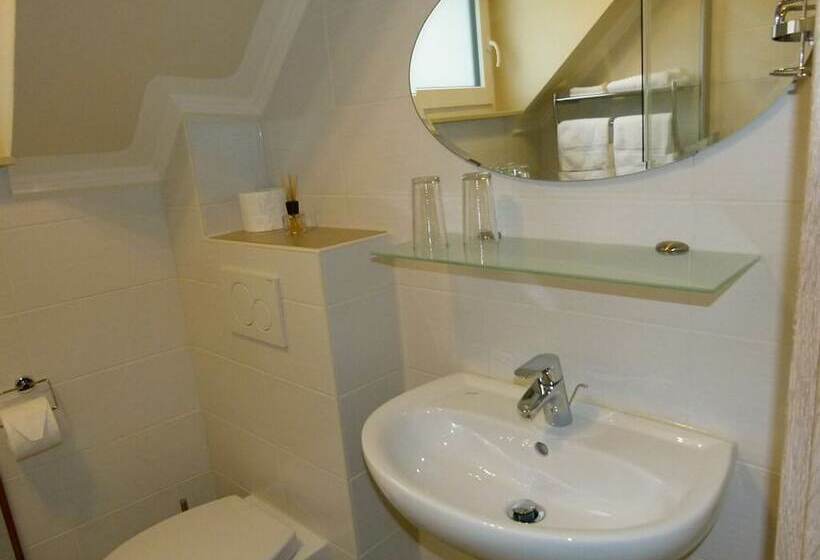 Пансион Gästehaus Spatzennest