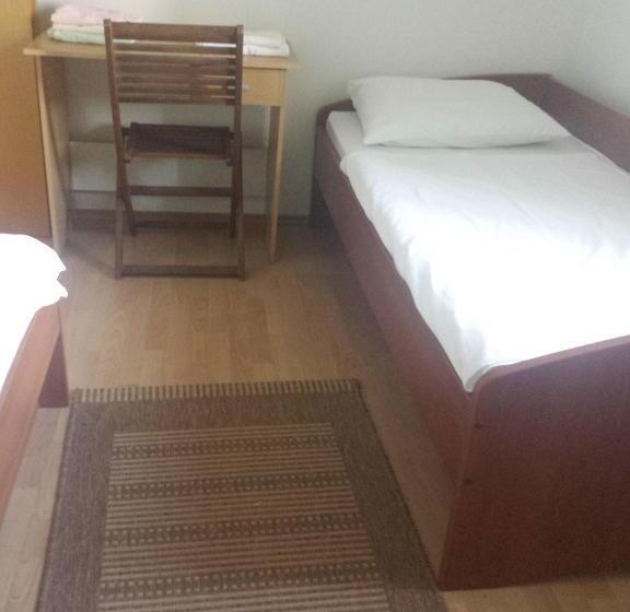 פנסיון Guest House Fosa