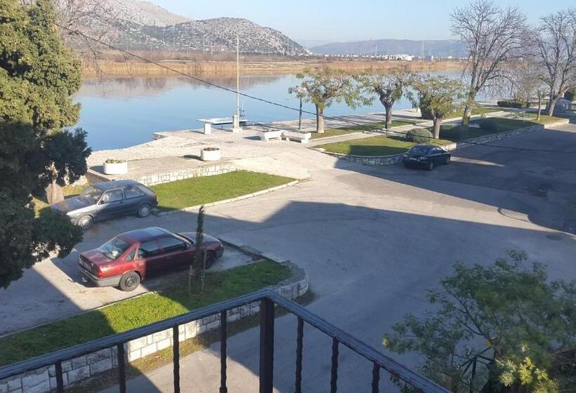 פנסיון Guest House Fosa