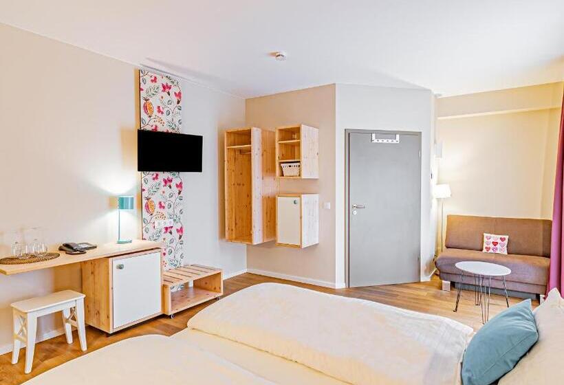 ペンション Johannishof Weincafe & Gastehaus