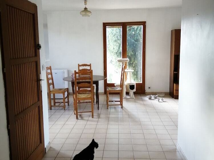 פנסיון L Imparfaite