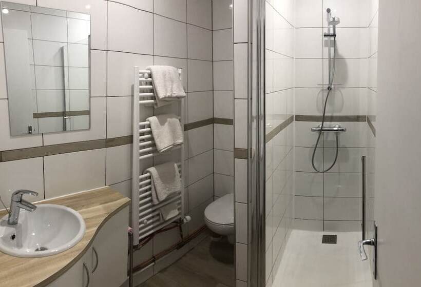 بنسيون La Jonquière