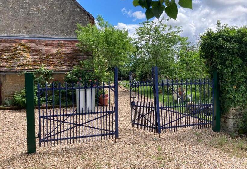 Пансион La Thibaude Livry