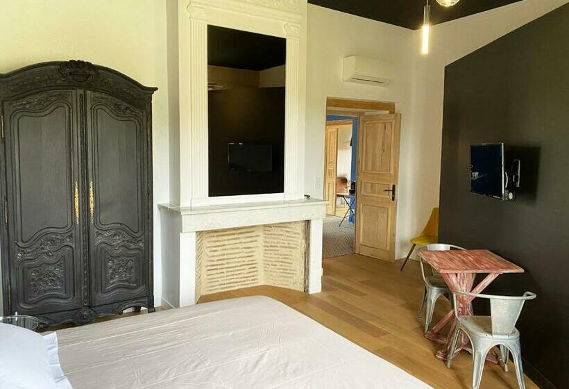 بنسيون Le Chateau De Camille