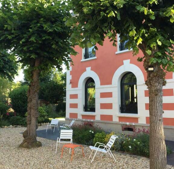 פנסיון Le Clos De La Pomponnette