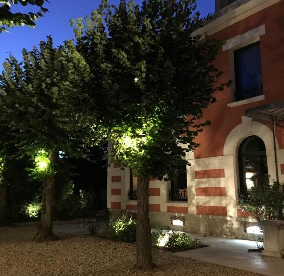 פנסיון Le Clos De La Pomponnette