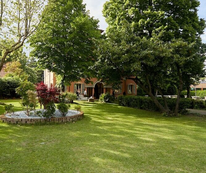 Пансион Mery Bistrot In Villa Bisbini