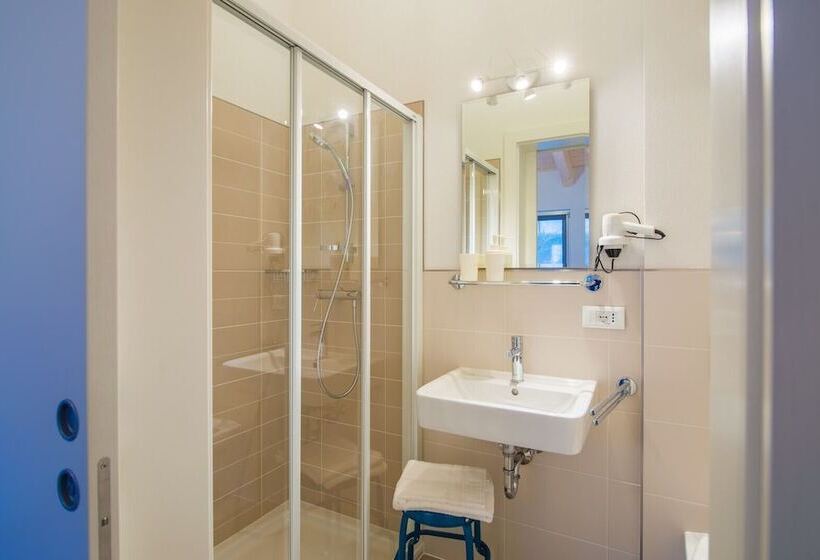 إقامة La Gazza Ladra Apartments