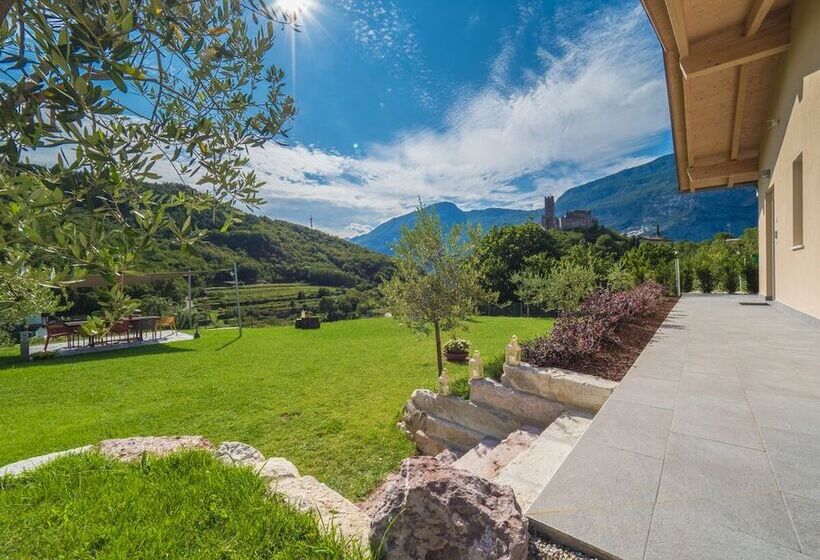 إقامة La Gazza Ladra Apartments