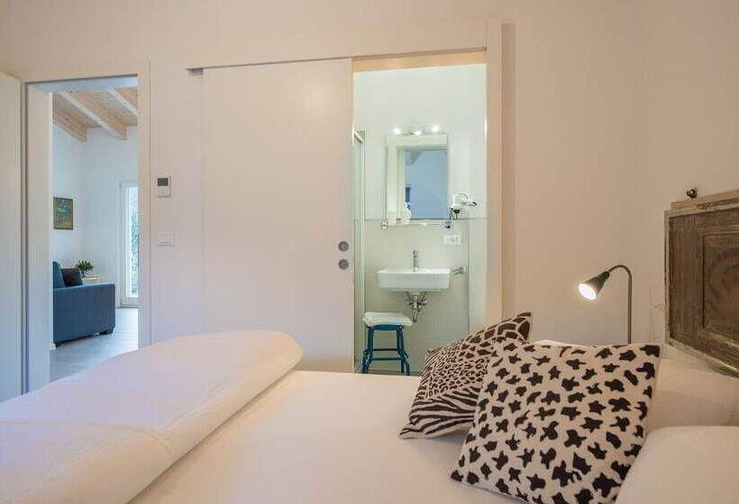 إقامة La Gazza Ladra Apartments