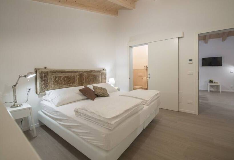 إقامة La Gazza Ladra Apartments