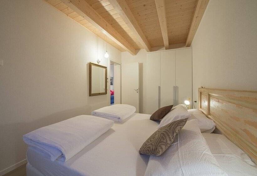 إقامة La Gazza Ladra Apartments