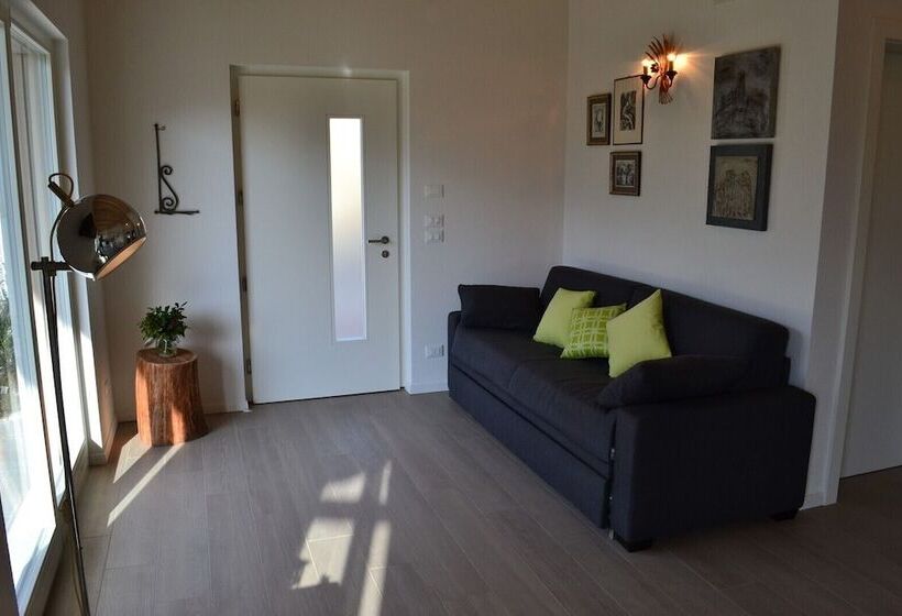 إقامة La Gazza Ladra Apartments