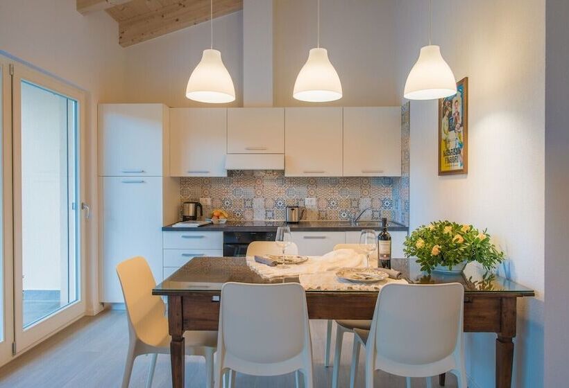 إقامة La Gazza Ladra Apartments