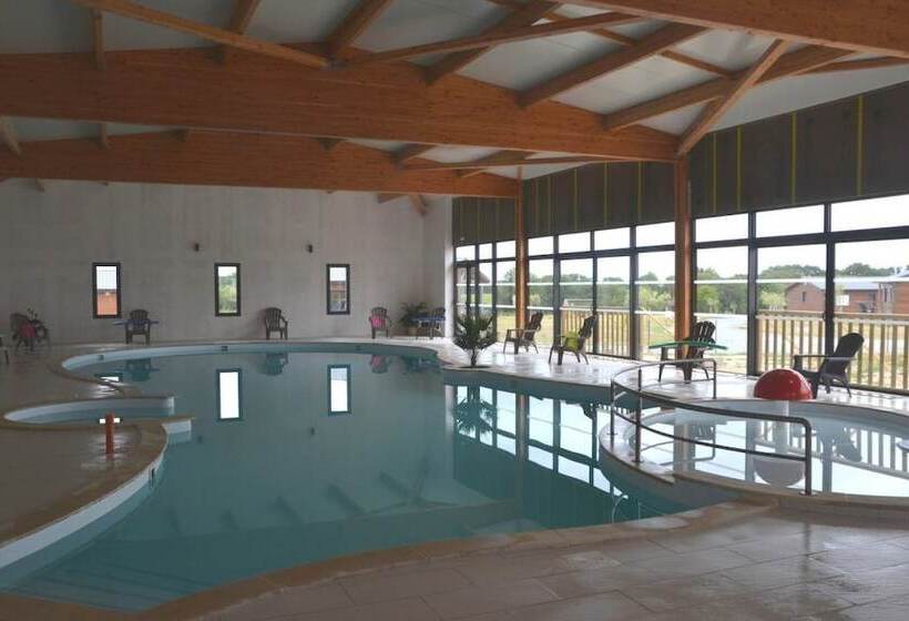 リゾートホテル Domaine De La Héchaie