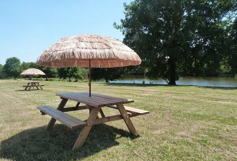 渡假胜地  Domaine De La Héchaie