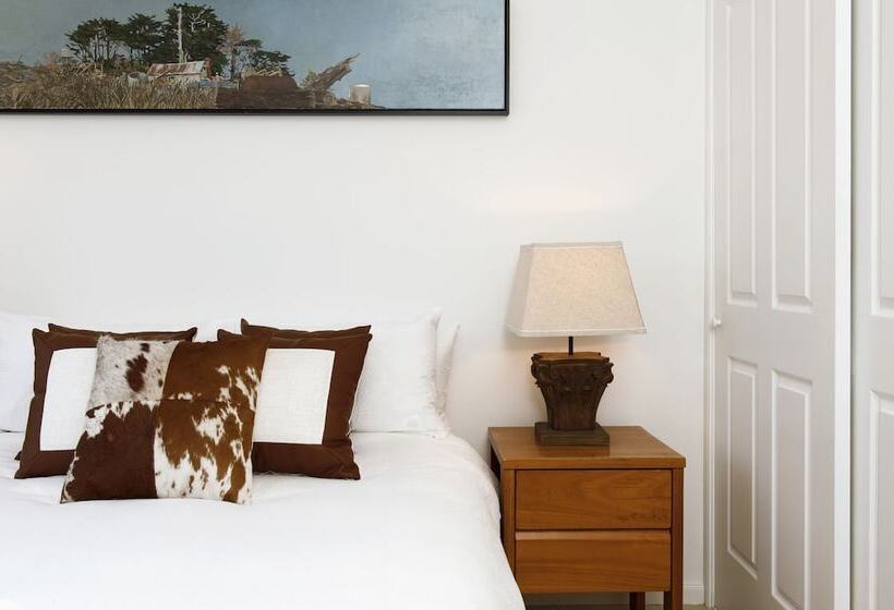 The Woods Farm Jervis Bay