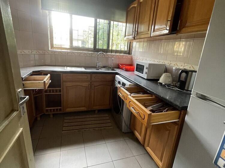 Traveller's Palm Court