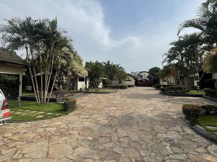 Traveller's Palm Court