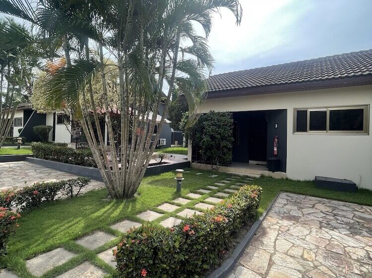 Traveller's Palm Court