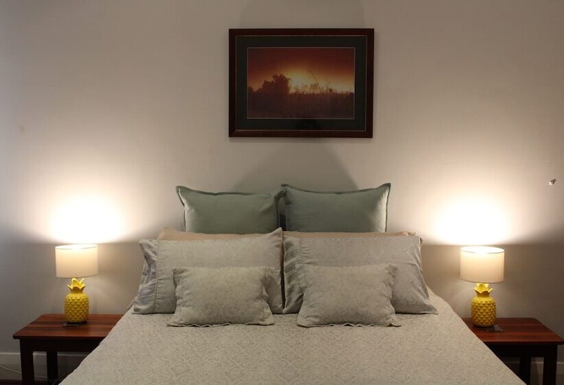 Vineyard Cottage At Upper Reach Winery