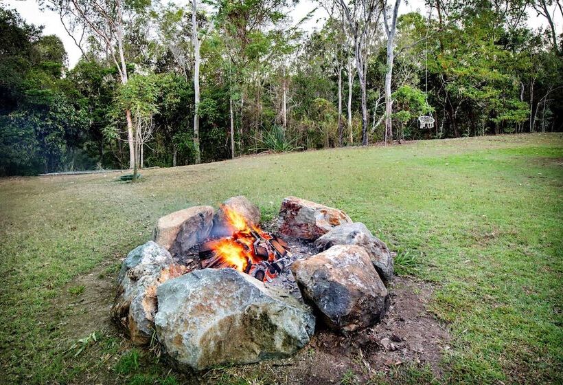 Airlie Beach Eco Cabins   Adults Only