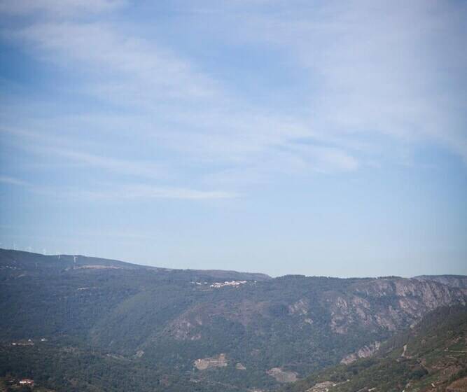Albergue A Fábrica Da Luz Hostel