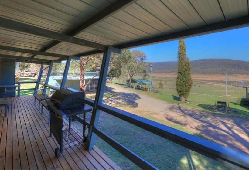 Anglers Reach Lakeside Village