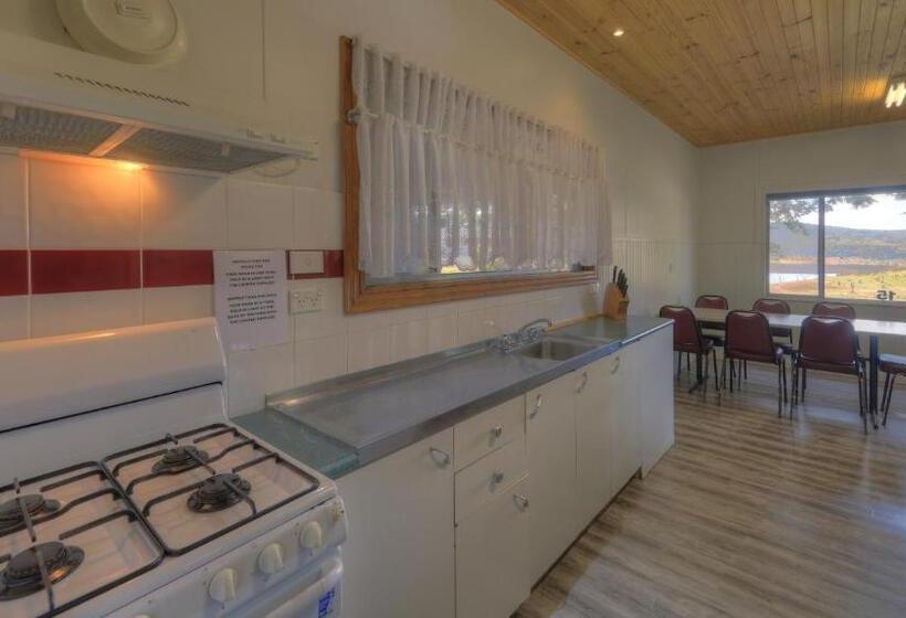 Anglers Reach Lakeside Village