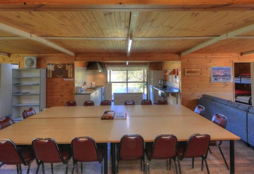 Anglers Reach Lakeside Village