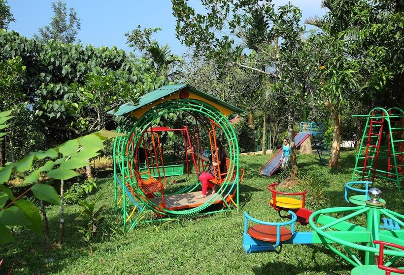 Arayal Resorts: A Unit Of Sharoy Resort, Wayanad