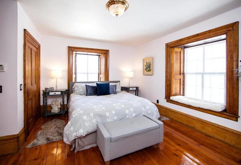 مبيت وإفطار Daffodil Acres