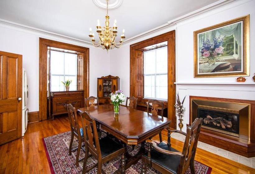 مبيت وإفطار Daffodil Acres