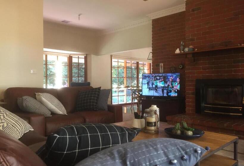 צימר Helen S Homestead