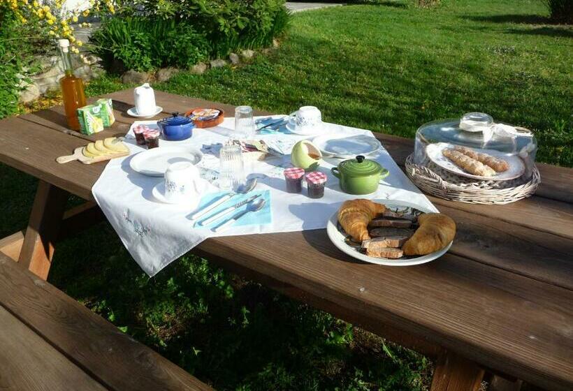 ベッドアンドブレックファースト L Cumbalot