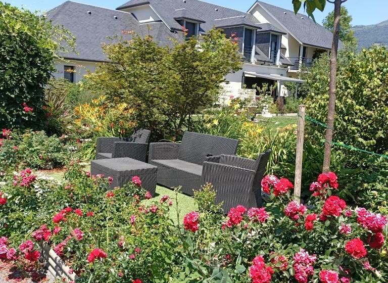 Le Balcon Des Cimes B&b