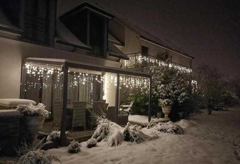 Le Balcon Des Cimes B&b